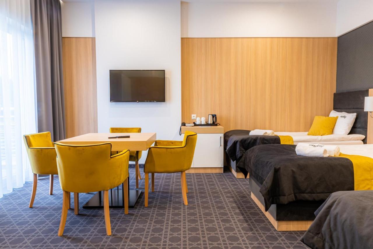 Hotel Nad Czernica Czarne  エクステリア 写真