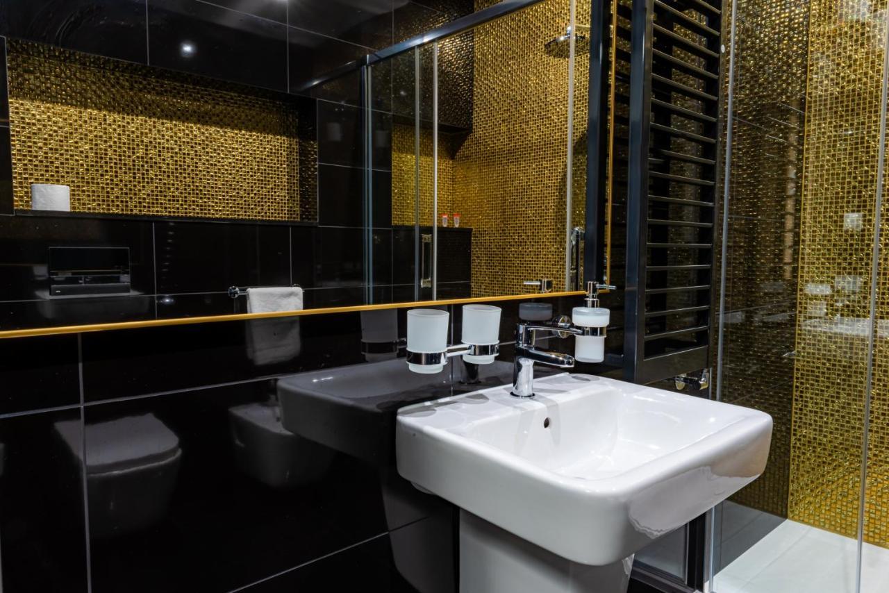 Hotel Nad Czernica Czarne  エクステリア 写真