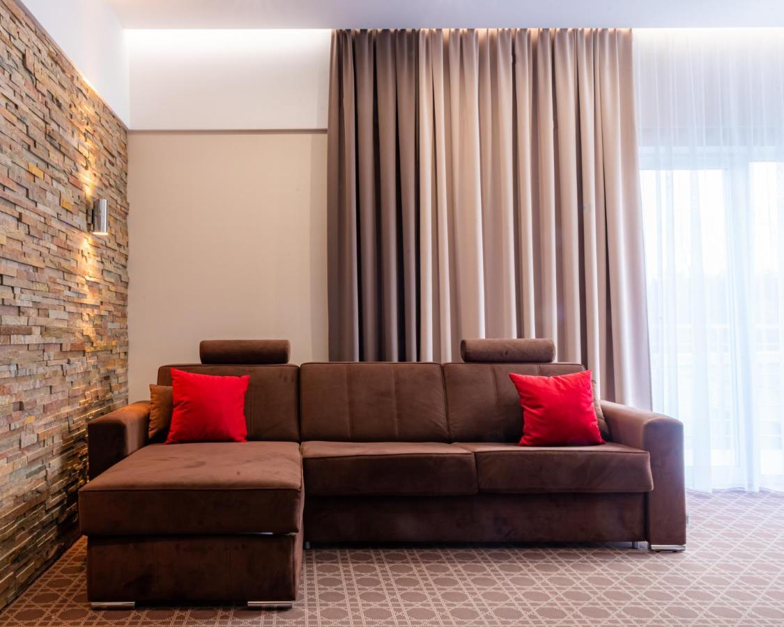 Hotel Nad Czernica Czarne  エクステリア 写真